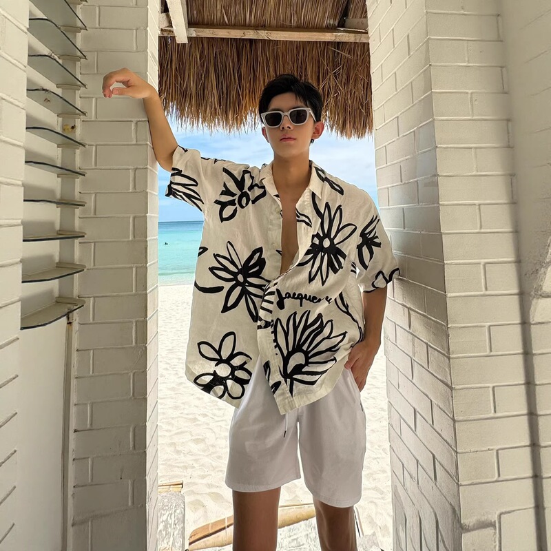 Beach Vacation Shirt with Cuban Collar, Floral Beach Shirt, Short-Sleeved Men's Spring and Summer Outfit, Trendy Island Wear in Thailand and Sanya Beach Vacation Shirt with Cuban Collar, Floral Beach Shirt, Short-Sleeved Men's Spring and Summer Outfit, Trendy Island Wear in Thailand and Sanya