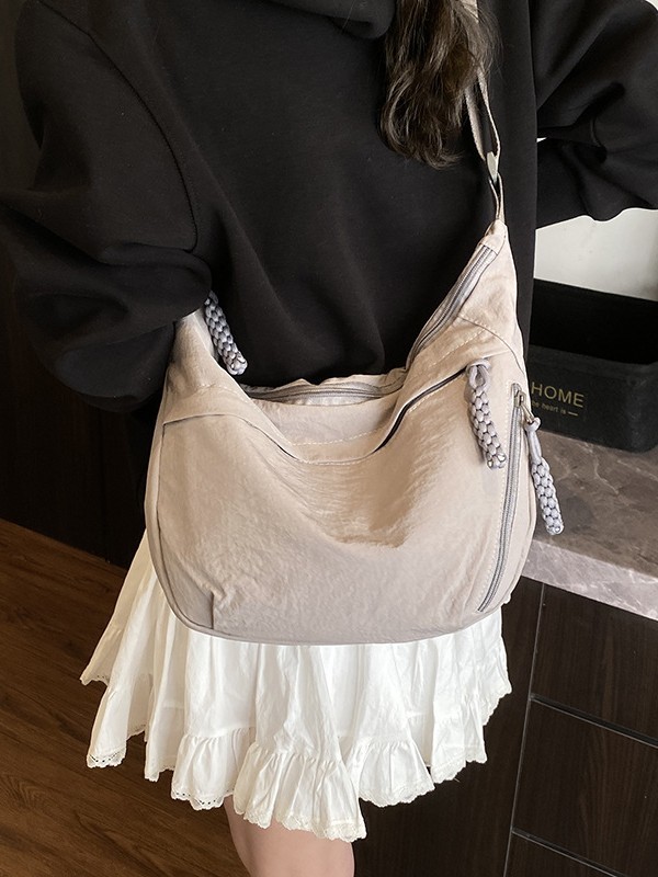 Bolso bandolera minimalista de gran capacidad estilo japonés para mujer, bolso de hombro ligero con textura de nailon, bolso versátil de moda para mujer.