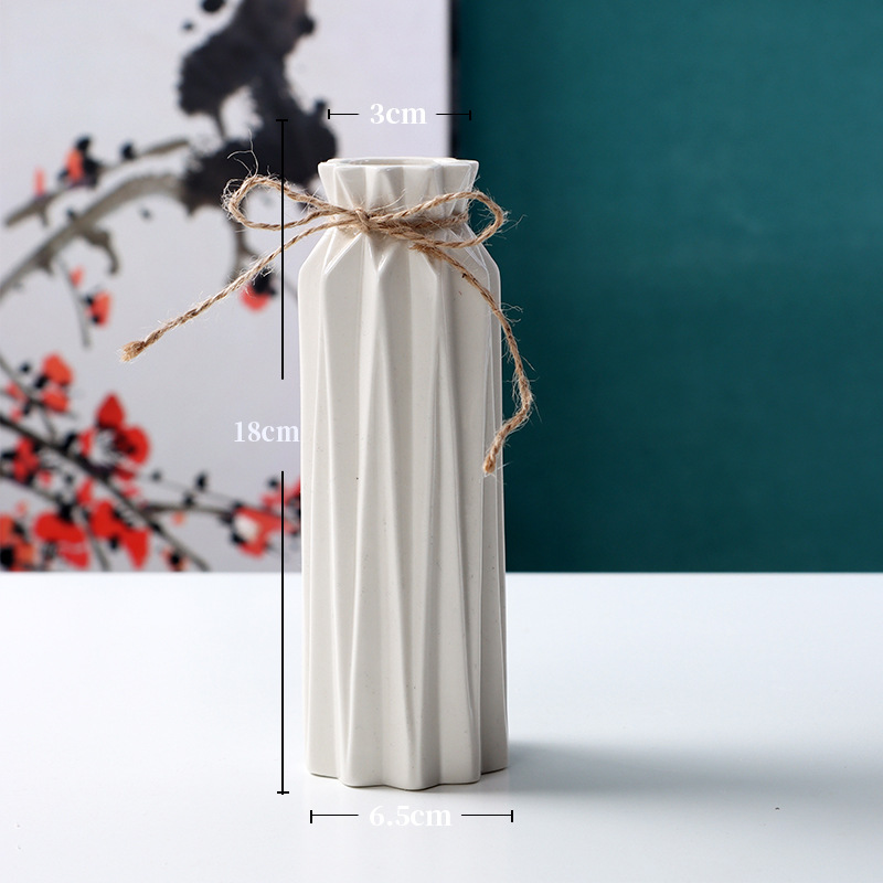 부드러운 흰색 접기 (18cm)