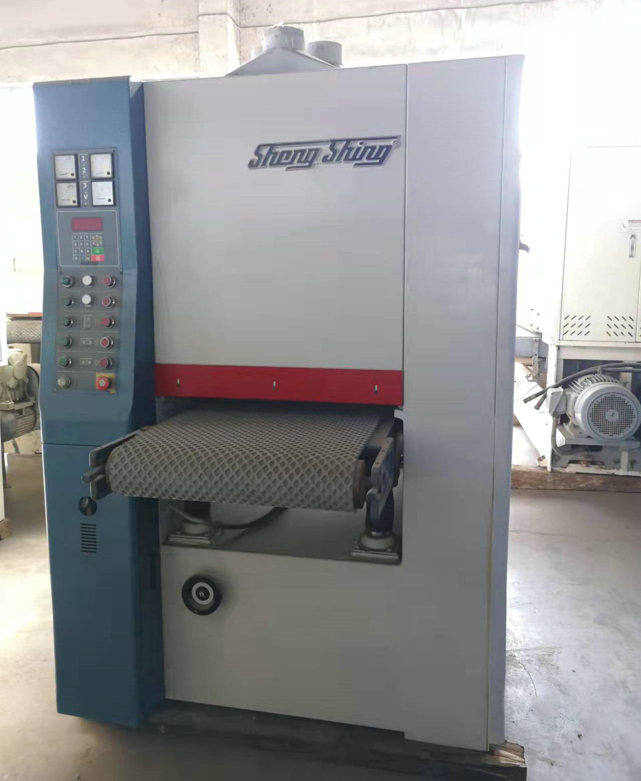 중고 대만 진샤오 샌딩 머신, 광대역 중량 두께 샌딩 머신, 평면 샌딩 머신