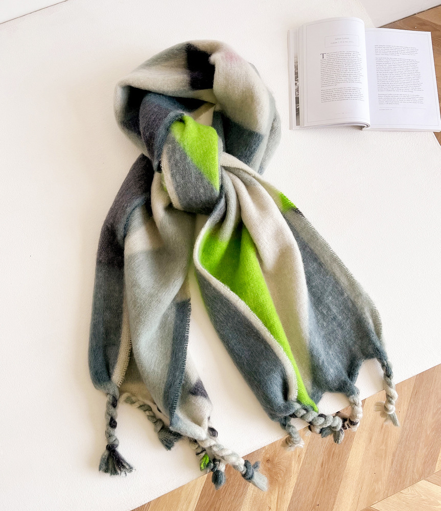 New Geometric Triangle Scarf Women in Winter with 100 Pairs of Tune, Green Hippocampus Hair Shawl for Women's Street_voghion.com