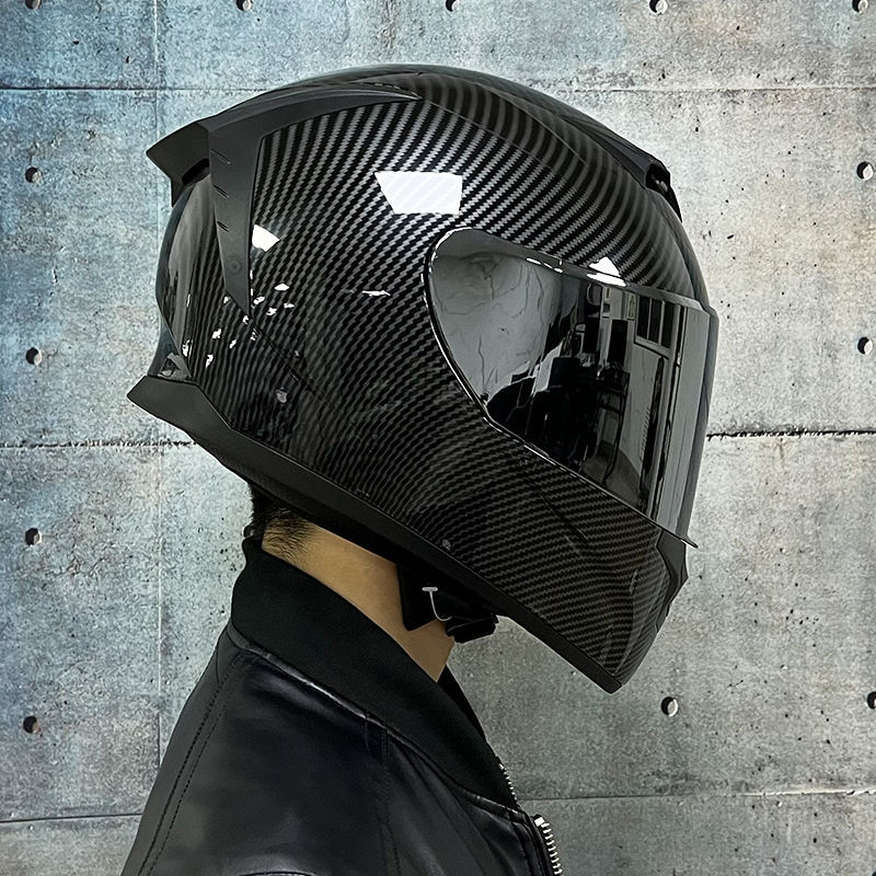 Casco de coche eléctrico LVS para hombres y mujeres de verano casco completo casco colorido personalidad fresco casco de carreras verano