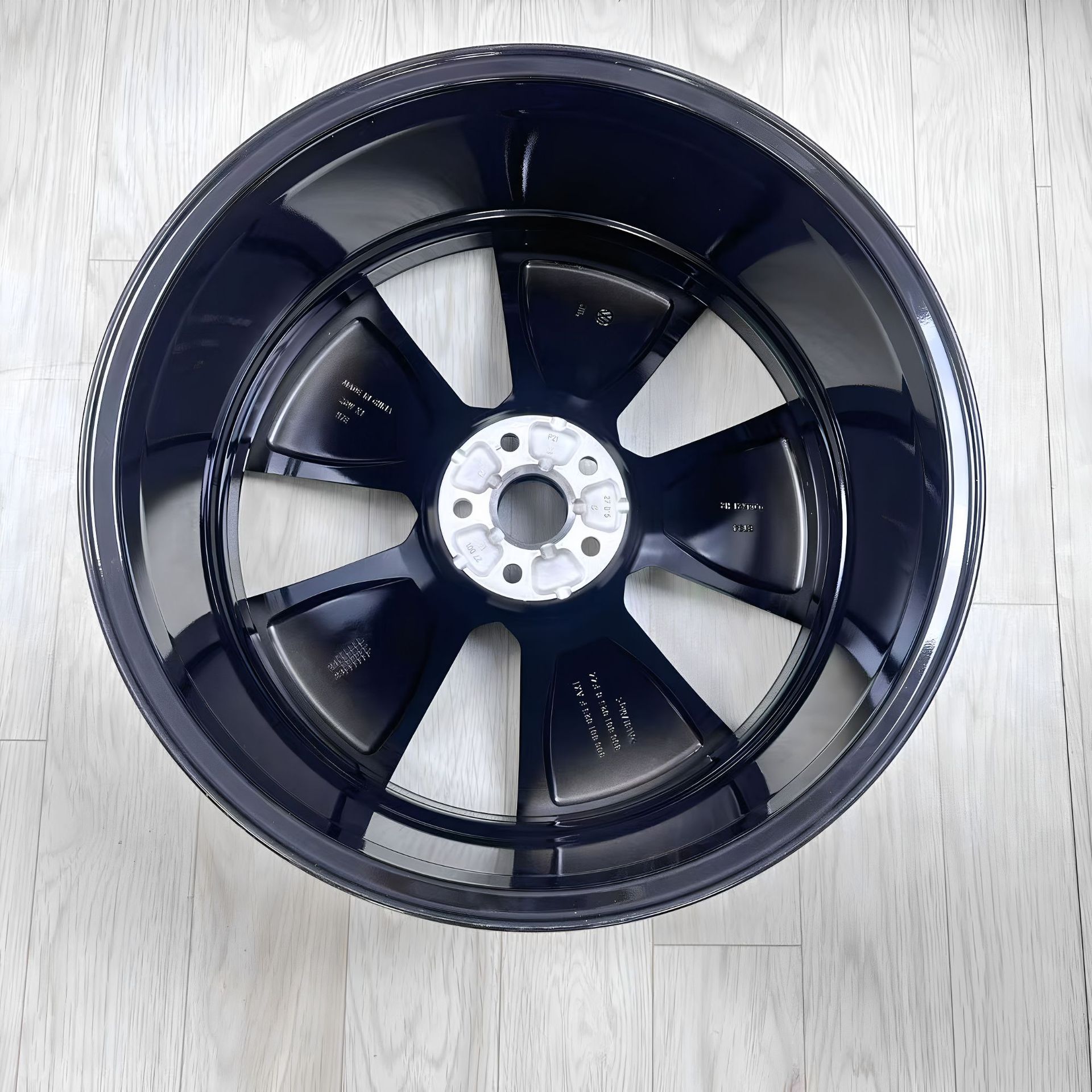 Suitable for Volkswagen Lange/Lange Patrol/Jetta/Pathart/Spirit/Titance L Aluminum Alloy Steel Rim Hub