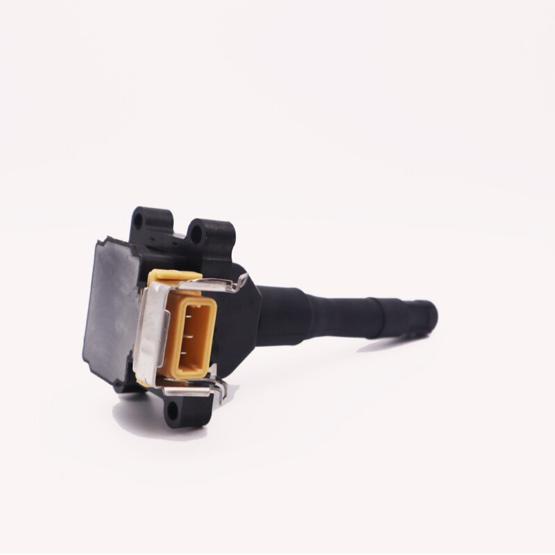 メーカー卸売点火コイル 325/12131726177/0221504410/12131402440|undefined