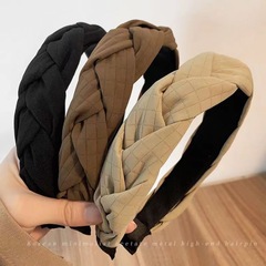 白鹿の同じタイプの麻のお下げの髪のカチューシャの女性の外出は秋冬の気質のカチューシャの高い頭の頂の髪飾りになります。