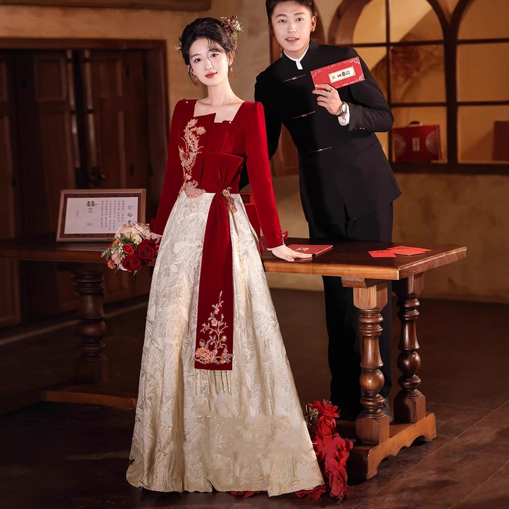 Bride's Toast Dress 2026 New Long-Sleeved Red New Chinese Style Engagement Dress for Women Wedding Homecoming Banquet Wedding Dress