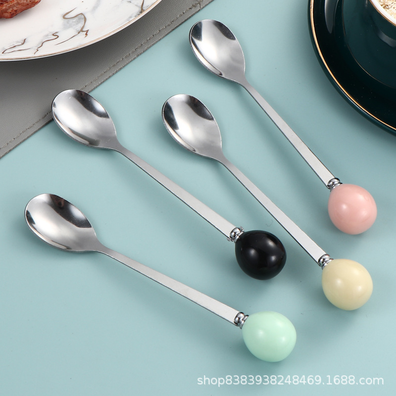 Cucharas de acero inoxidable cucharas de cerámica imitación cucharas de color macarón cucharas creativas redondas cucharas de frutas de acero inoxidable color esmalte