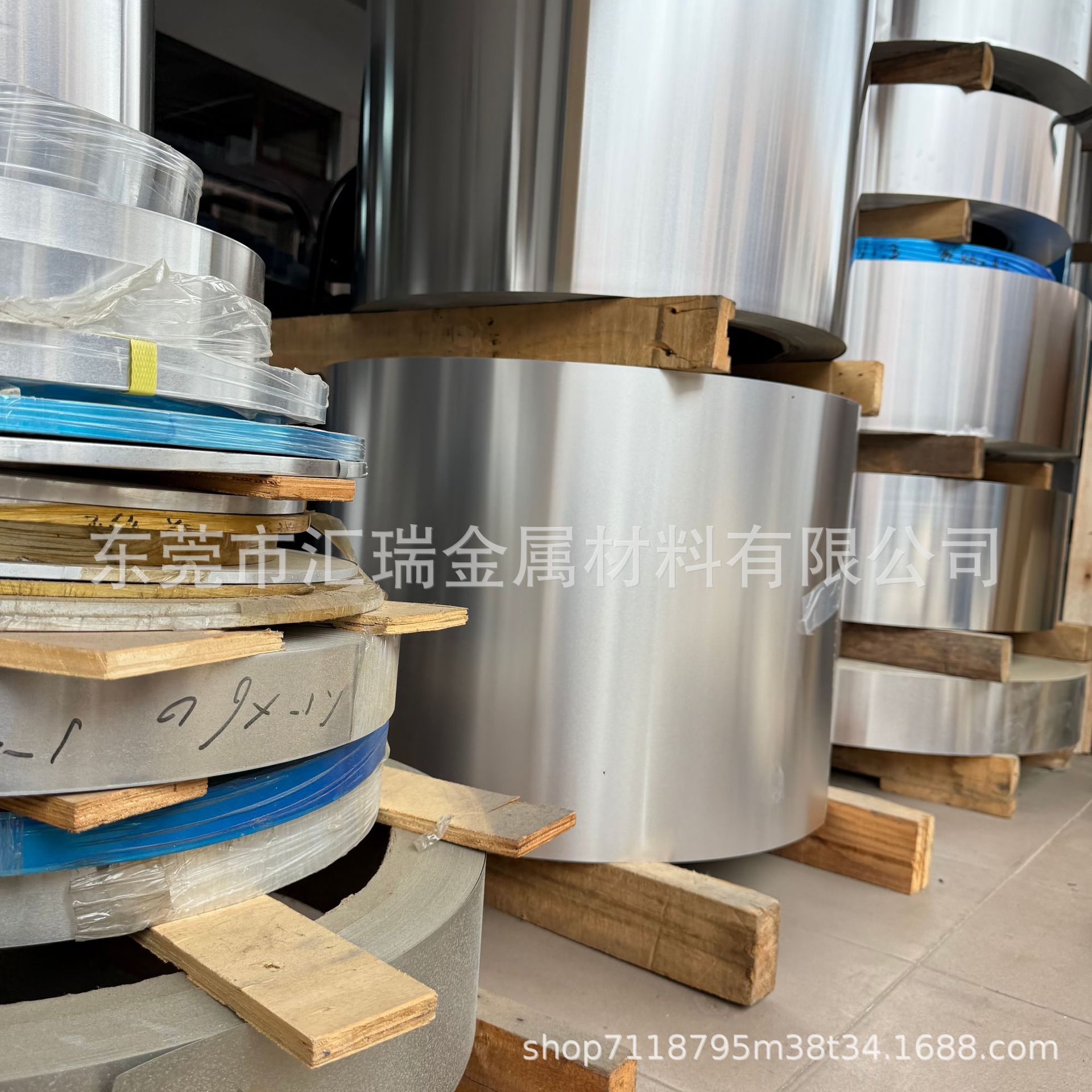 厂家批发供应 6061铝卷 管道保温铝卷铝皮 压 花铝皮铝 带规格齐