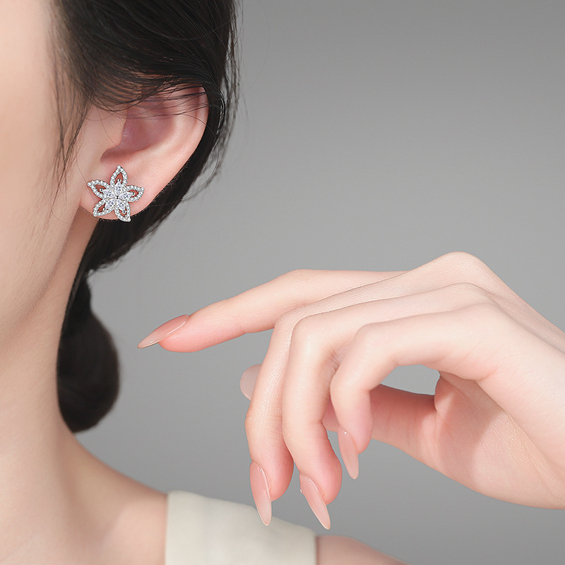 Pendientes de aros moissanite color d plata de ley con flores_voghion.com