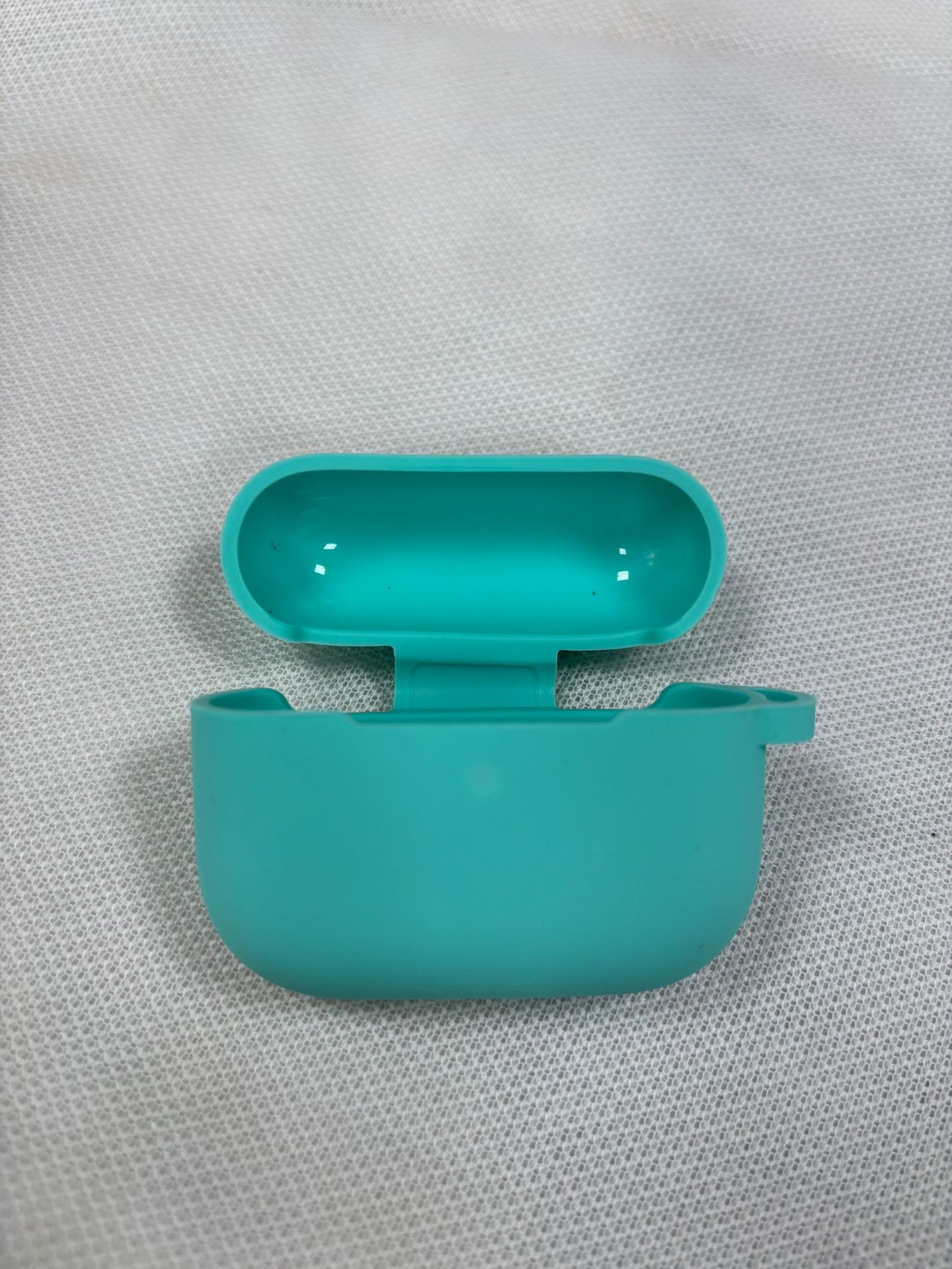 Чехол для наушников Apple AirPods Pro 3 силиконовый однотонный