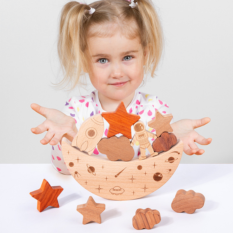 Los niños de madera montessori pensamiento educativo educación temprana padre-hijo montaje interactivo juguete de madera espacio luna equilibrio bloques de construcción