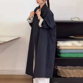 跨境休闲风纯色口袋纽扣翻领长款风衣女秋高级感宽松通勤外搭外套