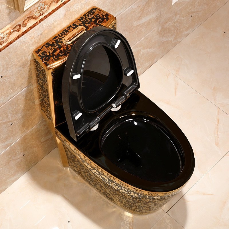Oriente Medio Venta caliente oro inodoro galvanoplastia cerámica ultra-grande ahorro de agua desodorante inodoro de lujo inodoro