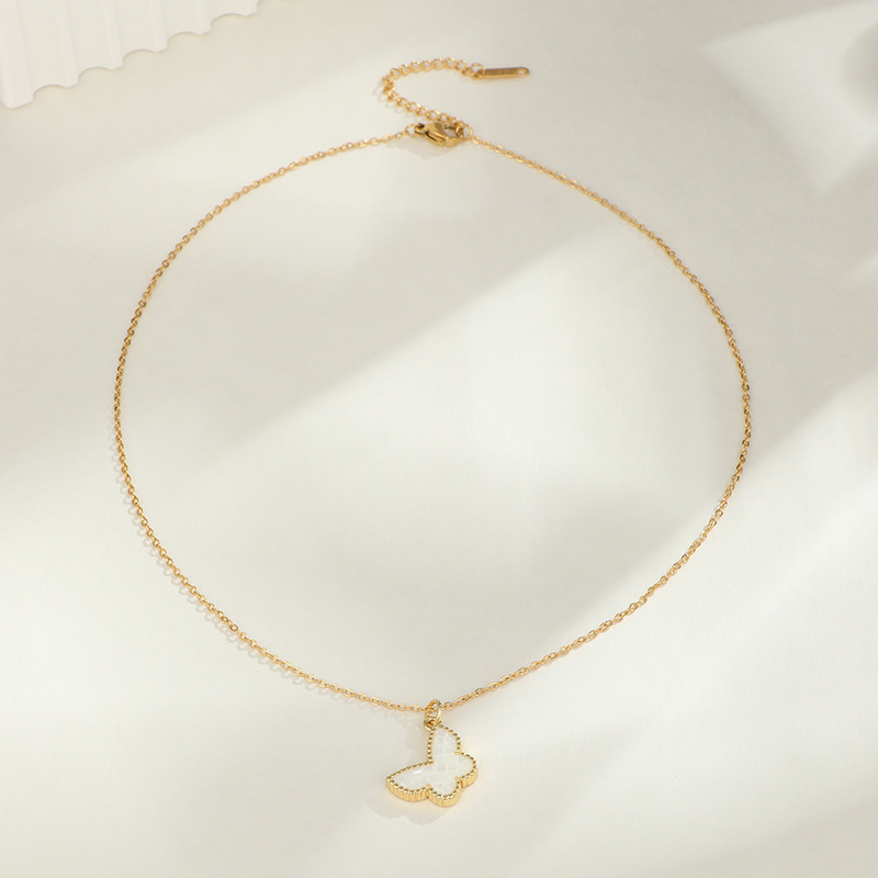 Fashion Butterfly Copper Pendant Necklace 1 Piece