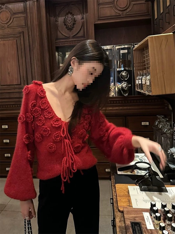 温柔立体花朵圣诞穿搭红色毛衣女早春新款宽松显瘦慵懒针织上衣|undefined