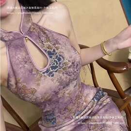夏款新中式国风风情挖肩水滴领烫金花朵旗袍紫妃长款连衣裙女