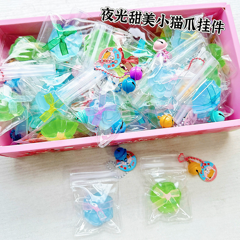 B pequeña nariz ga colgante campana pellizco le tpr silicona pellizco le pequeña nariz ga bolsas colgante juguetes fábrica directa