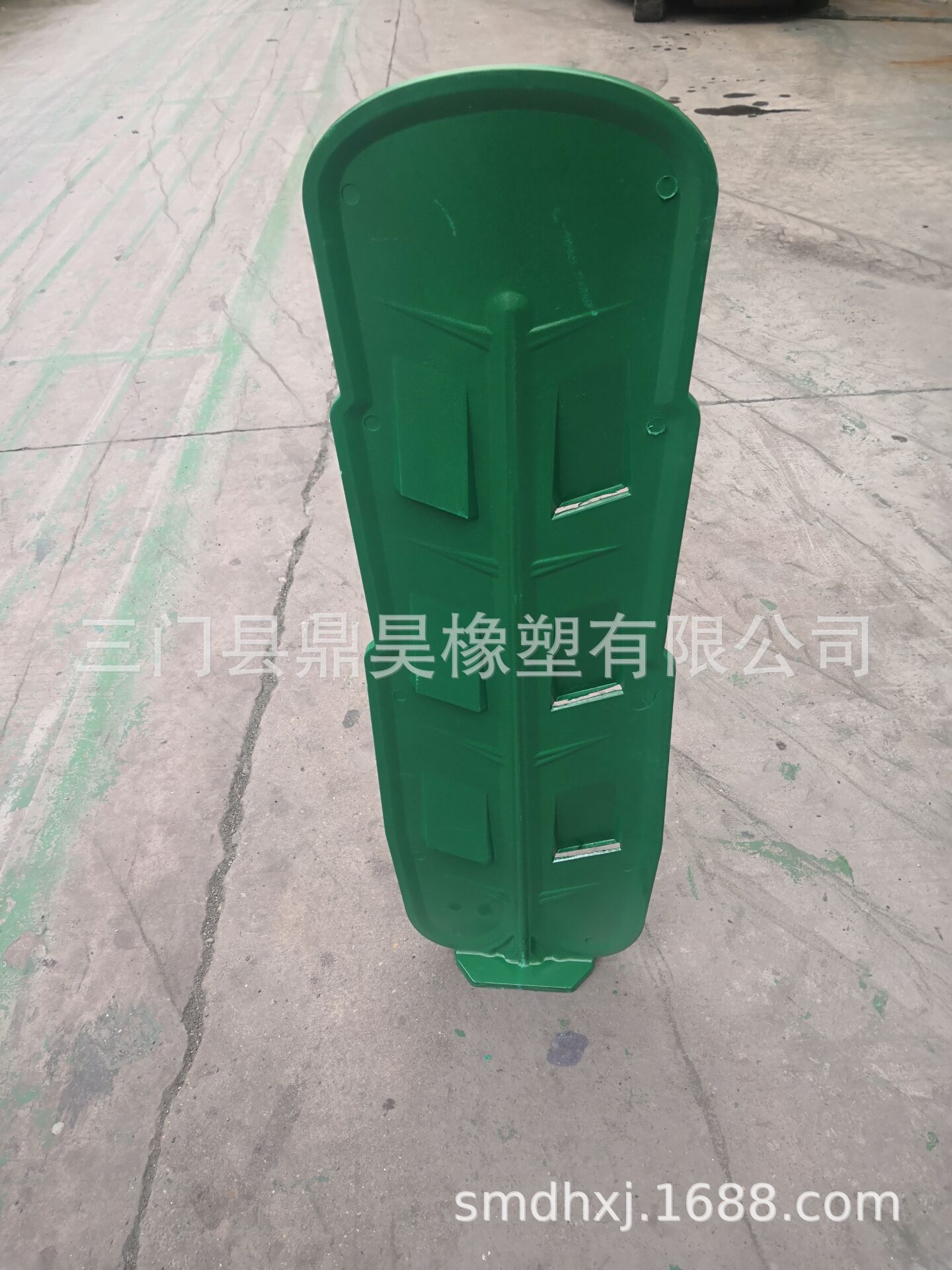 玻璃钢防眩板、合成防眩板、防眩板、高速公路中间隔离防眩塑料板