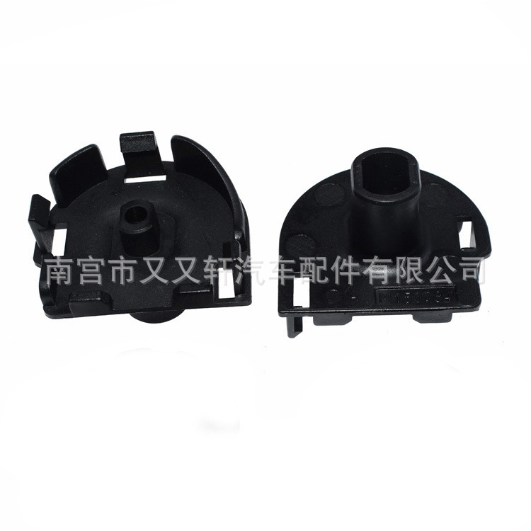 A2035040012 Accesorios de radiador de tanque de agua para automóviles Mercedes-Benz Radiador de refrigeración