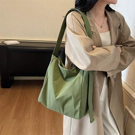 女士单肩包;女士斜挎包;女士双肩包