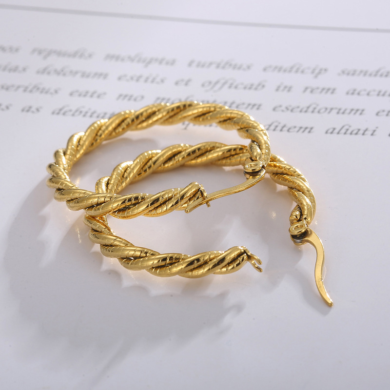 Fashion Spiral Stripe Plating Titanium Steel 18K Gold Plated Earrings display picture 1