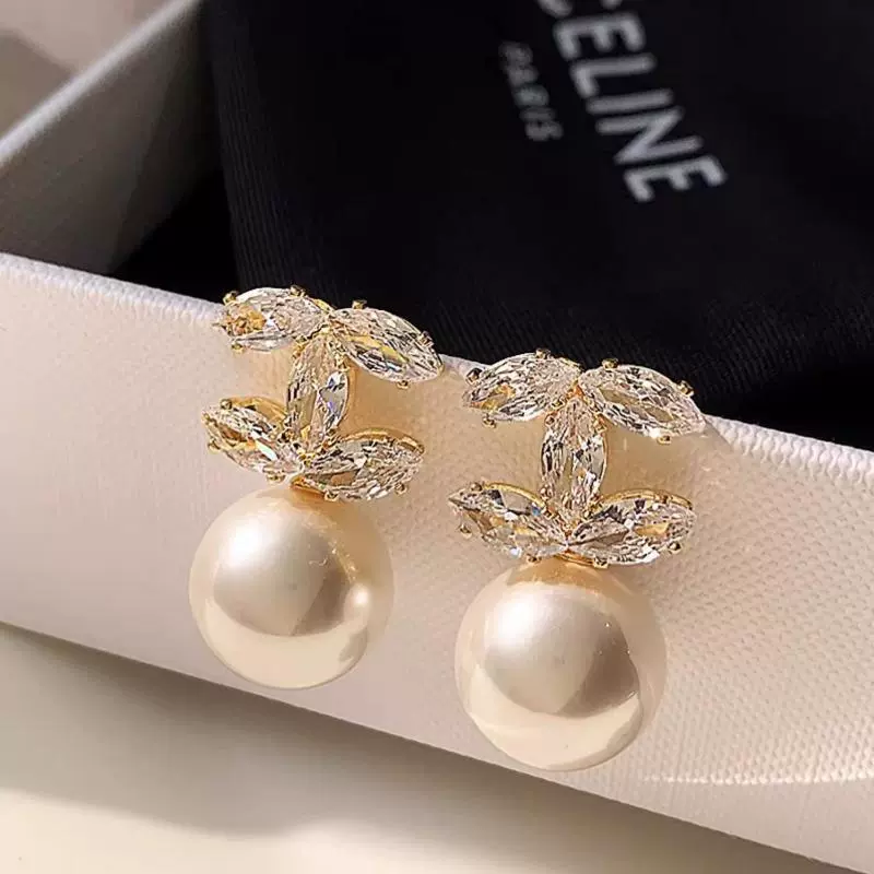 Серьги из жемчуга, стиль Chanel, стиль легкой роскоши, стиль высокого качества