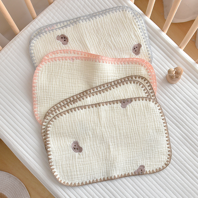 新生児の枕の綿のガーゼの刺繍の泡の糸の小さい枕のタオルの貝殻の辺の雲の片の枕の赤ちゃんは乳の枕を吐くことを防ぎます。|undefined