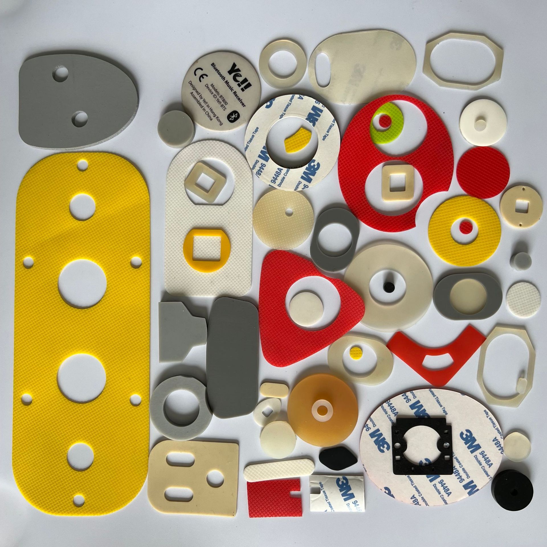 厂家现货长期供应彩色硅胶脚垫防滑垫胶垫超强自粘高品质