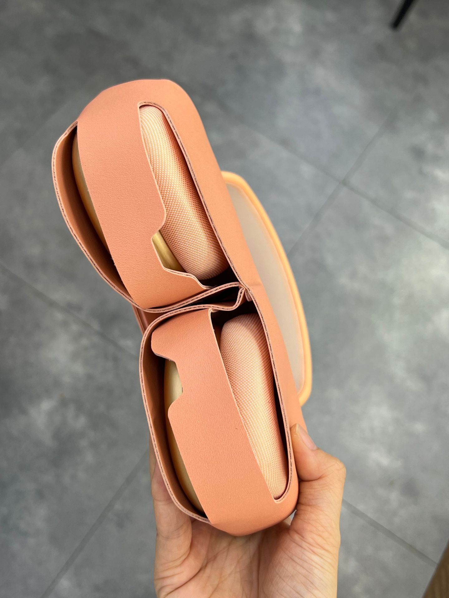 Comercio exterior P9MAX auriculares inalámbricos Bluetooth montados en la cabeza de tamaño mediano orejeras magnéticas con ventana emergente auriculares deportivos Bluetooth