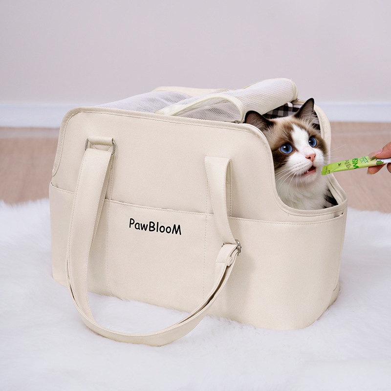 Beilian's new pet bag is a portable and breathable cat bag, suitable for small dogs, can be carried by hand or worn as a crossbody bag, and can be used as a travel carrier or car cat bag Beilian's new pet bag is a portable and breathable cat bag, suitable for small dogs, can be carried by hand or worn as a crossbody bag, and can be used as a travel carrier or car cat bag