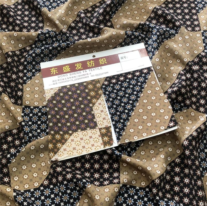 韓国シルクのシフォン布のプリント生地は頭飾りの服のワンピースの布の生地を作っています。|undefined
