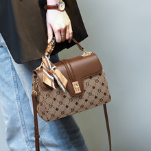 包包女2025新款秋冬气质妈妈包真皮女包高级感单肩斜挎包手提小包