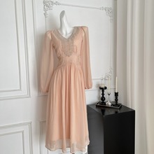 秋冬新款加绒钉珠蕾丝收腰长袖雪纺连衣长裙柔和桃国内一二线品牌