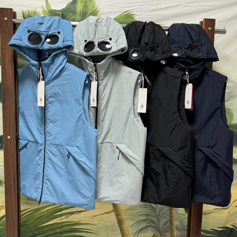 CPCompany foreign trade hooded goggle functional cotton vest, sleeveless padded vest for men and women, suitable for layering CPCompany foreign trade hooded goggle functional cotton vest, sleeveless padded vest for men and women, suitable for layering