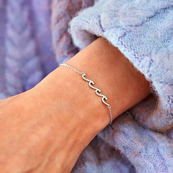 Cross-border hot selling s925 sterling silver wave line bracelet women's simple fashion European and American style bracelet factory outlet