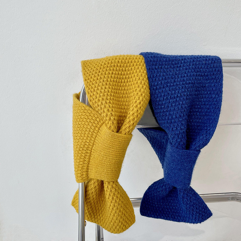Otoño e Invierno Cruz de lana cálida bufanda de punto de las mujeres de estilo coreano versátil perezoso corto de color sólido protección del cuello pequeña bufanda de la moda