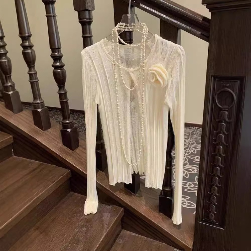 High Version Blumarin * Three-Dimensional Rose Decoration Thin Knitted Cardigan Top for Women