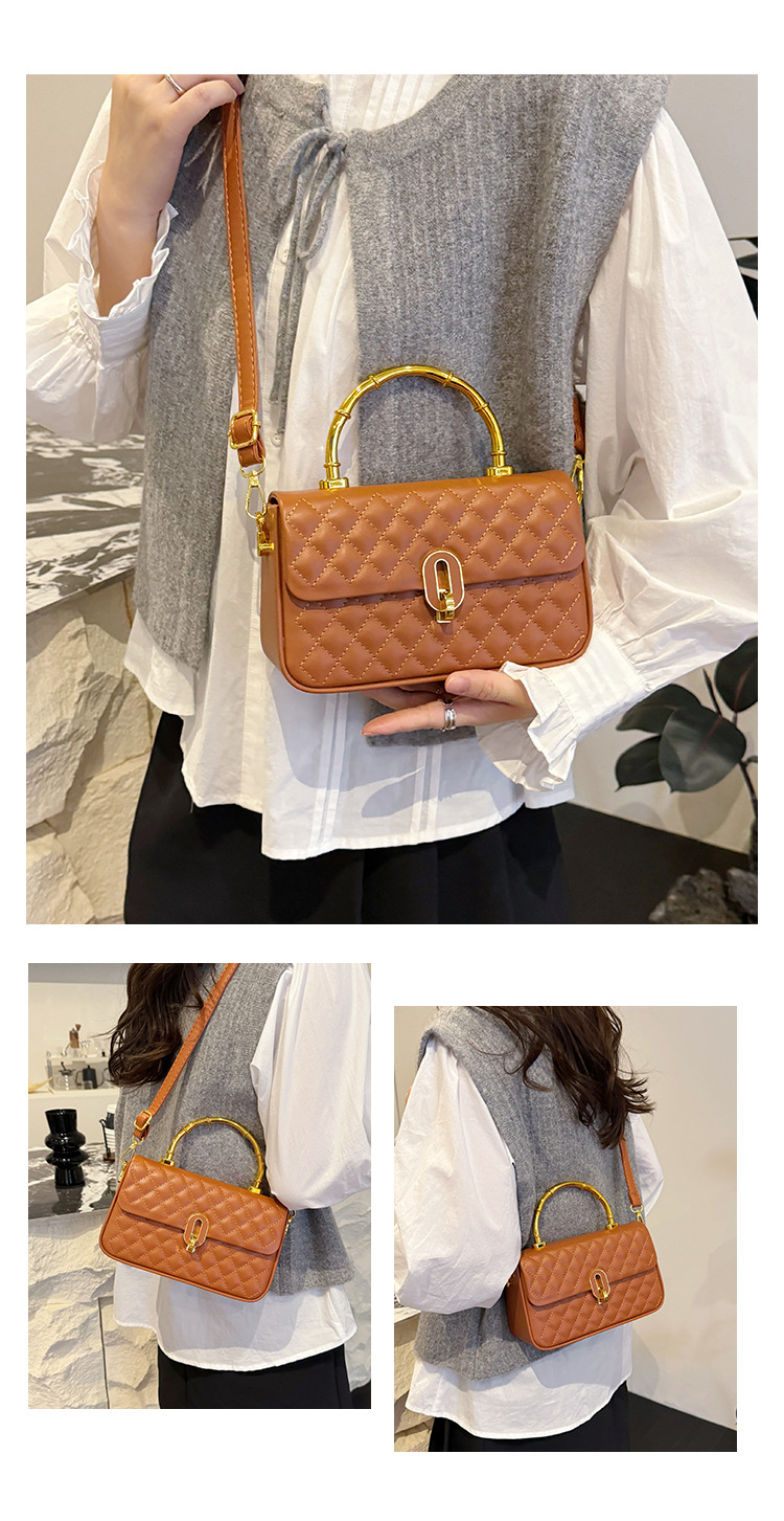 Borsa a spalla trapuntata ricamata con manico in bambù_voghion.com
