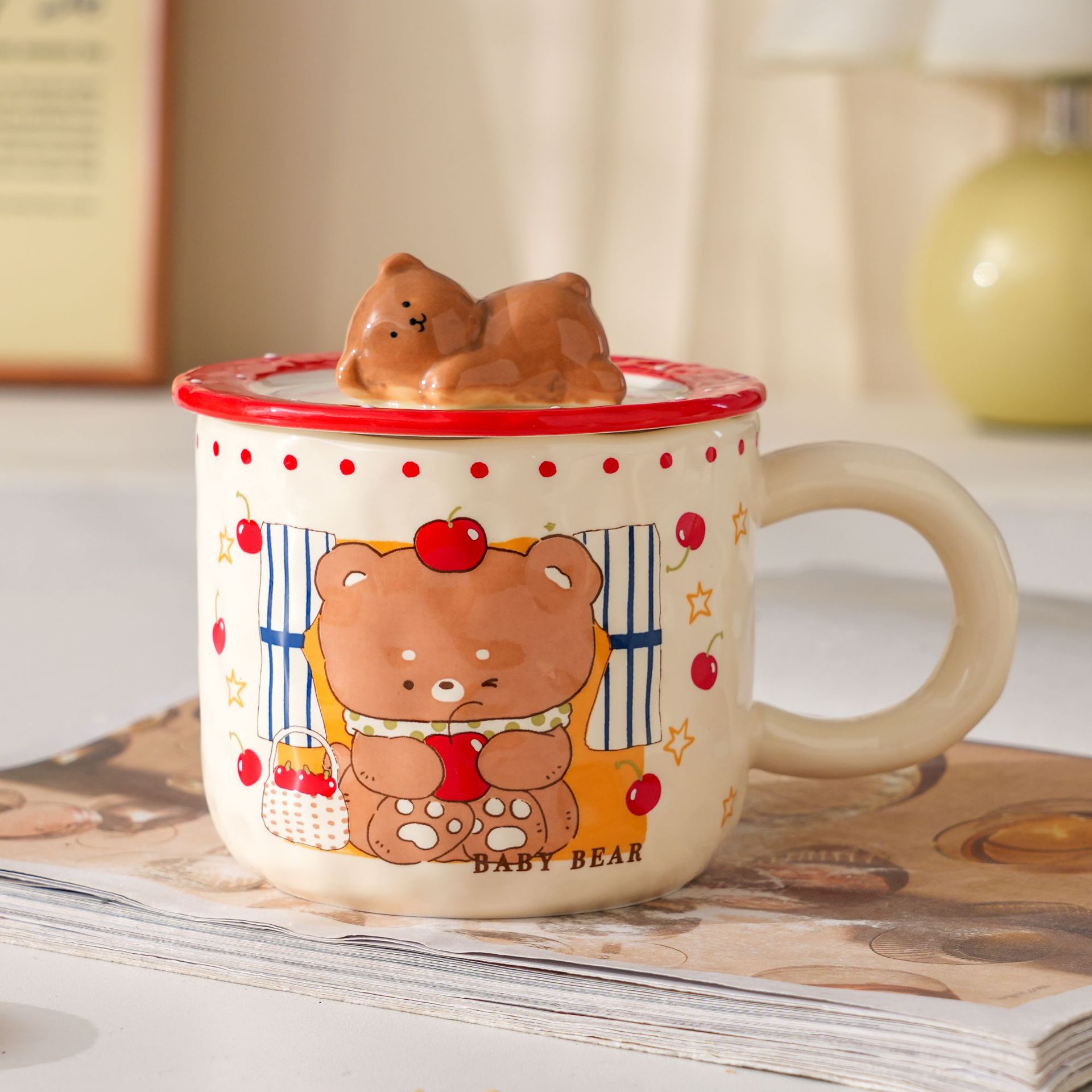 Lovely estereoscopic tigre oso cerámica taza con tapa dibujada a mano taza de agua de dibujos animados regalo de cumpleaños de chicas para el hogar