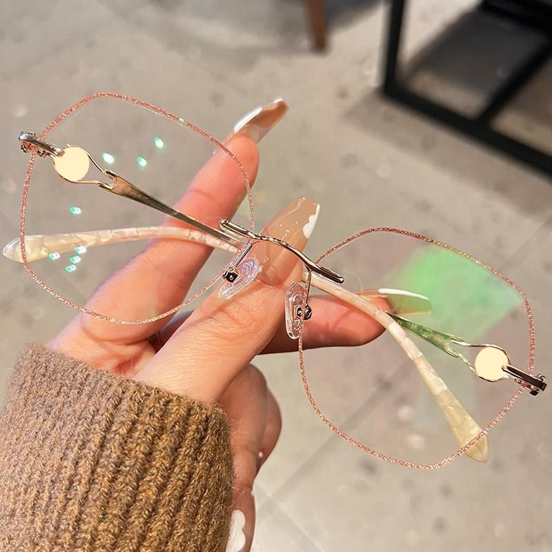 Nuevo antiguo estilo de moda gafas de leopardo para mujeres con un diseño de corte de bordes de alta definición antiluz azul gafas de visión de largo alcance sin bordes
