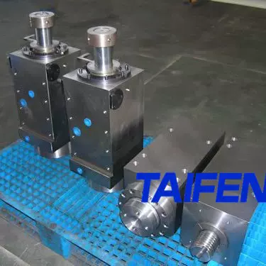 山东泰丰液压WC67Y-125D-00折弯机油缸