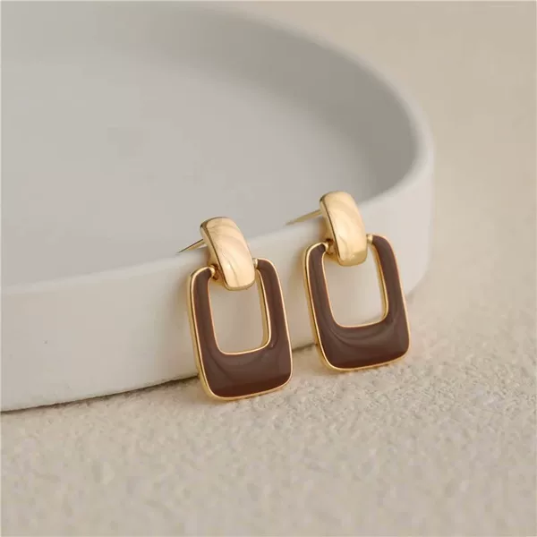S925 Silver Needle Autumn and Winter New Coffee Color Earrings Women's Niche Design High-End French Retro Elegant Earrings