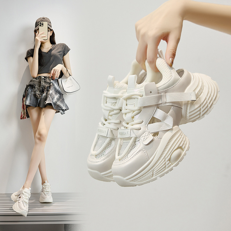 Small Size 2024 Thick-Soled Silver Fashion Dad Shoes for Women New Versatile Casual Shoes Height-Increasing Lightweight Sneakers Trendy Shoes