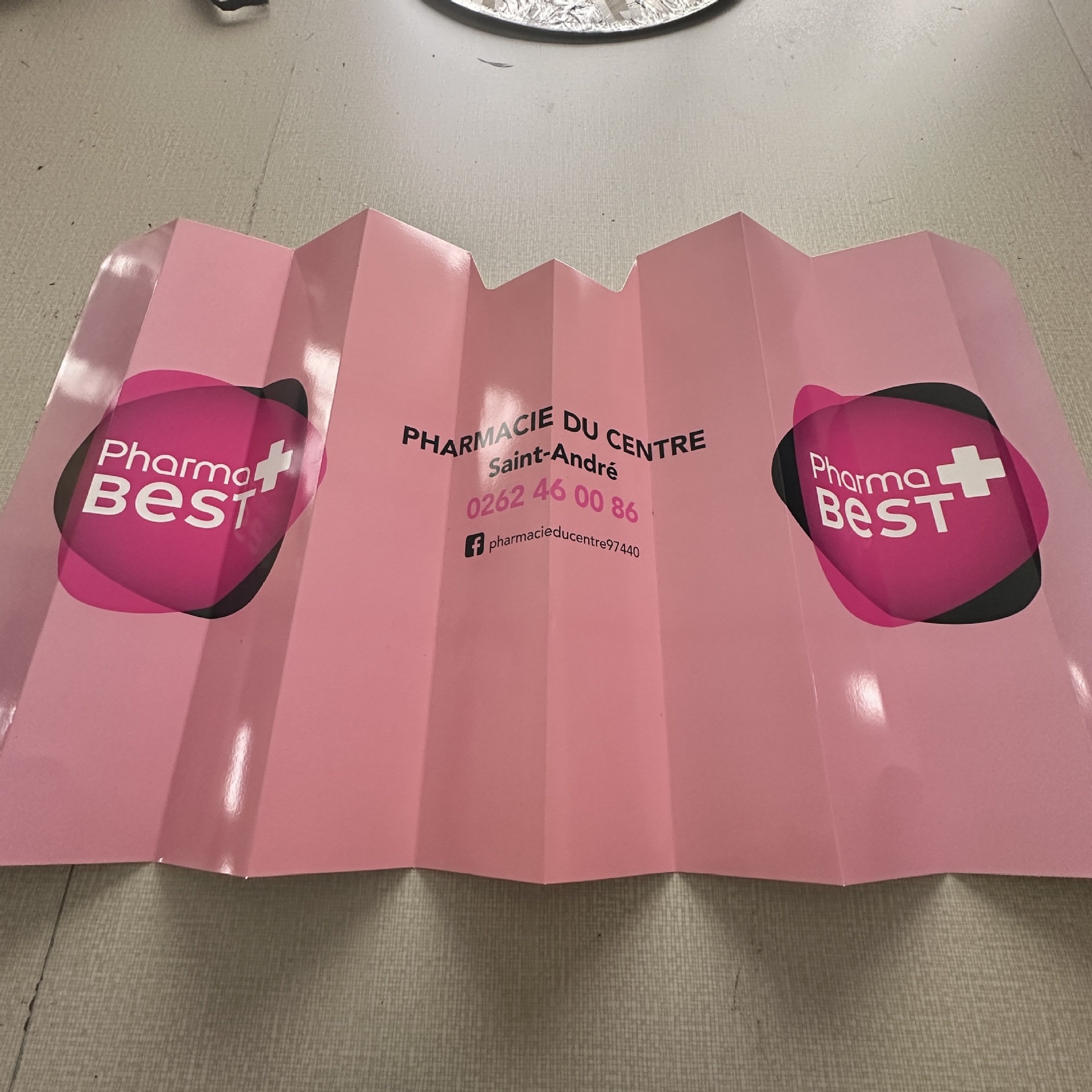 Auto visor solar frontal cartón puede agregar logotipo visor solar de protección solar de aislamiento térmico visor solar de publicidad de fábrica directa SUV