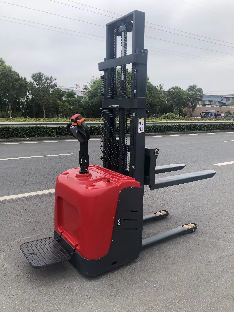 8e651849c4fe864dfe01de54d79cc1