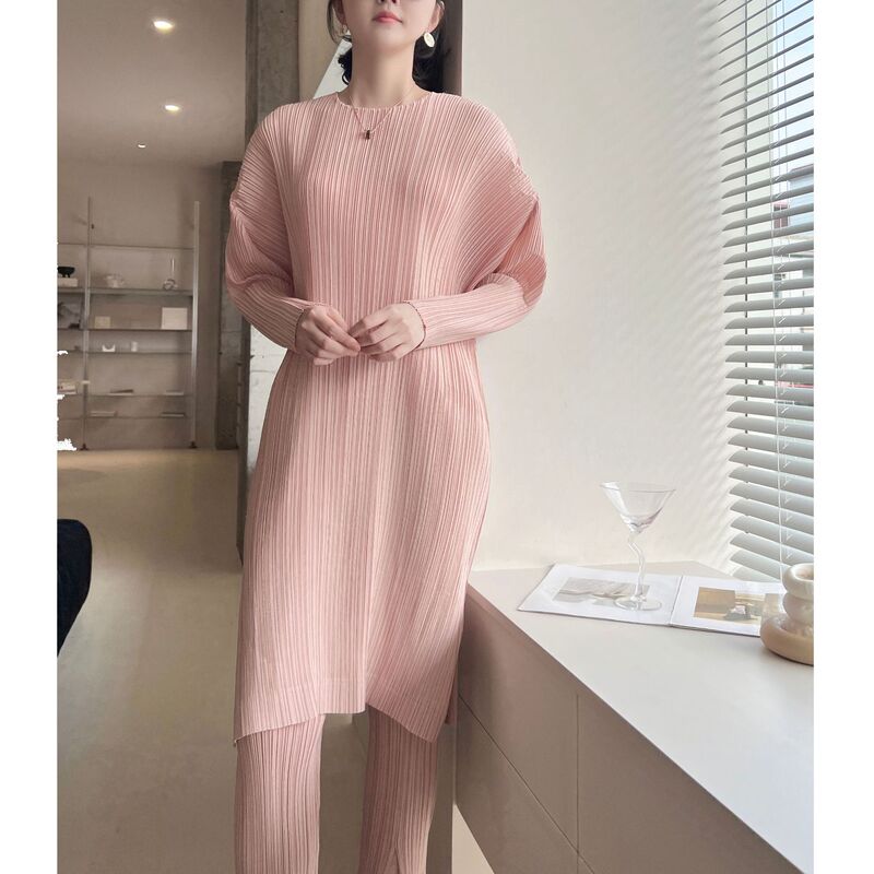Counter Quality 2026 Autumn and Spring Miyake Classy Pleated Designer Large Size Loose Asymmetrical Dress