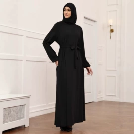 连衣裙;连体泳衣;比基尼