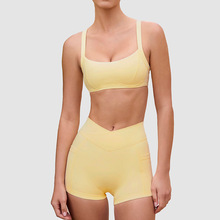 跨境高弹裸感透气弹力交叉腰三分短裤吊带美背运动内衣瑜伽服套装