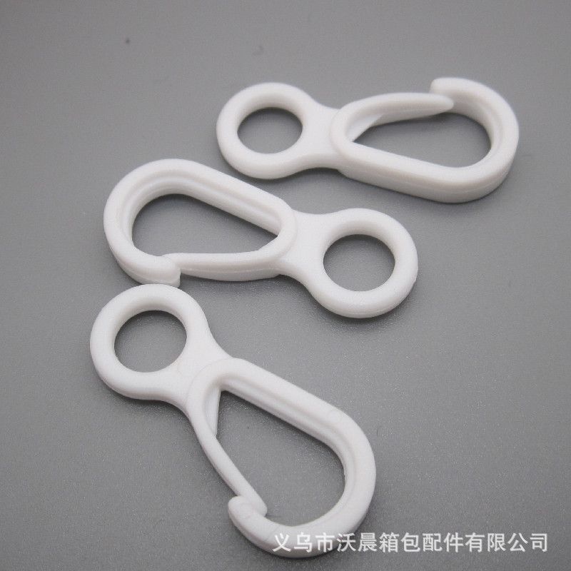 Ganchos plásticos de 8 formas — accesorios para mochilas, mosquetones POM resistentes al viento, disponibles en stock