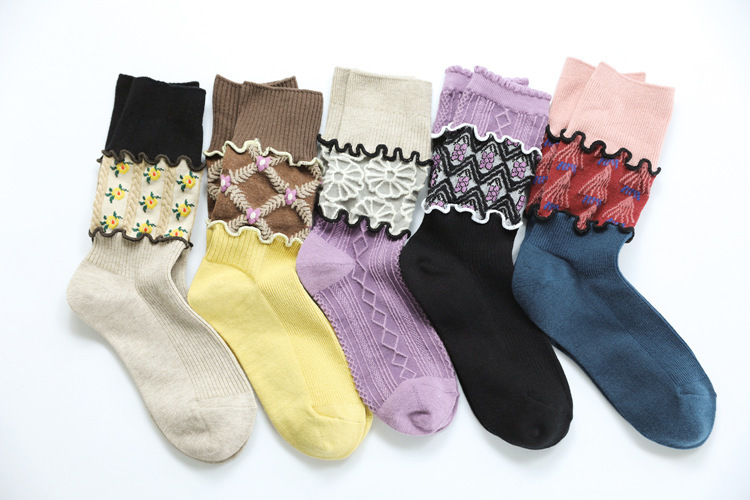 Femmes Pastorale Style Simple Petites Fleurs Coton Crew Socks Une Paire display picture 4